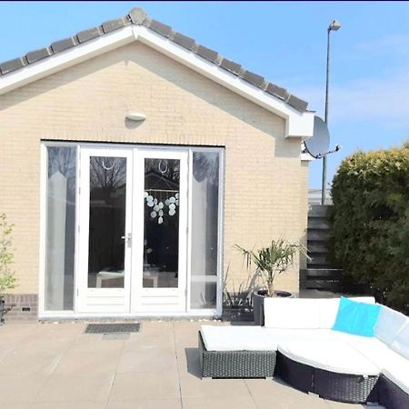 Huisje Finn, Met Grote Tuin En Veel Privacy Dirkshorn Exterior foto