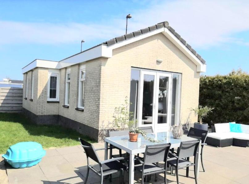 Huisje Finn, Met Grote Tuin En Veel Privacy Dirkshorn Exterior foto